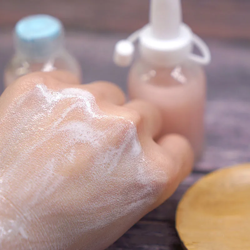 30ml Strong Hand and Feet Lightening Whitening Cleansing Serum To Clean Up Dark Knuckles Melting and brightening the skin
30ml Strong Hand and Feet Lightening Whitening Cleansing Serum To Clean Up Dark Knuckles Melting and brightening the skin