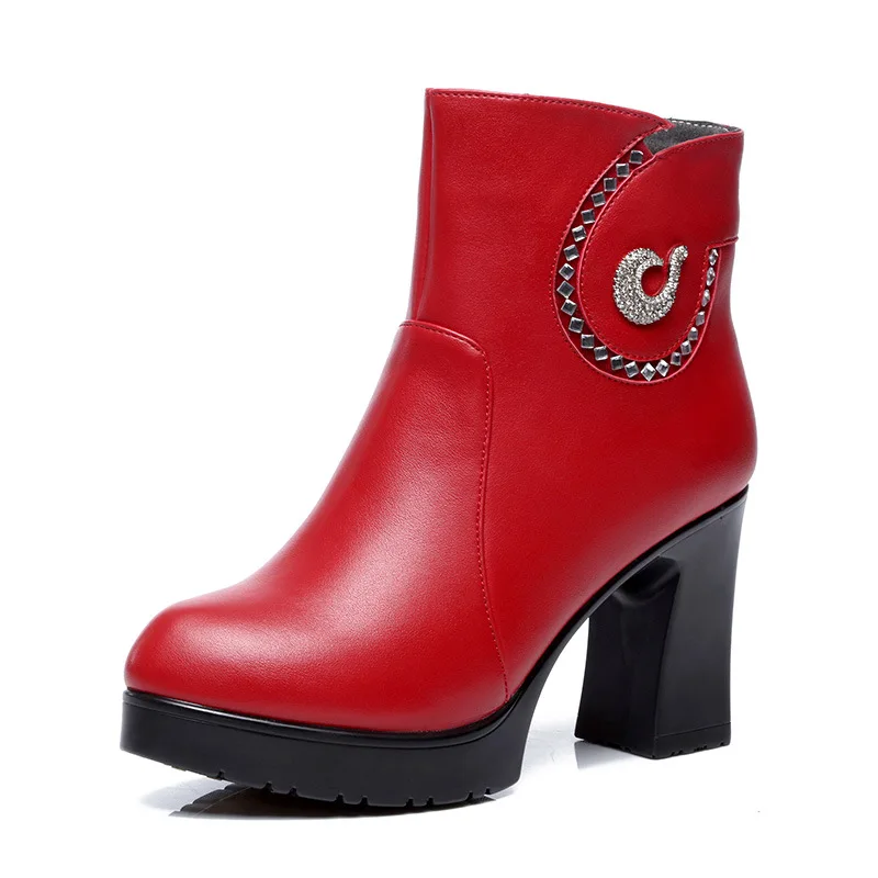 Platform Shoes Fall Winter Ankle Boots Women 2022 Rhinestone High Heels Boots Ladies Office Shoe Short Plush Booties 41 42 43
Platform Shoes Fall Winter Ankle Boots Women 2022 Rhinestone High Heels Boots Ladies Office Shoe Short Plush Booties 41 42 43