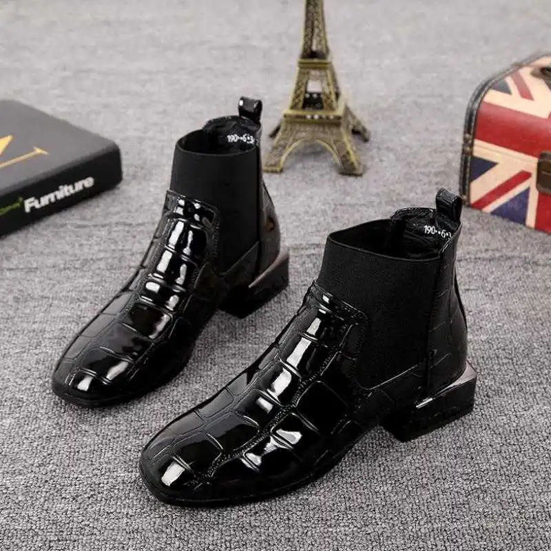Autumn and winter 2020 new square head thick heel Patent Leather Elastic short boots short tube British fashion women's shoes
Autumn and winter 2020 new square head thick heel Patent Leather Elastic short boots short tube British fashion women's shoes