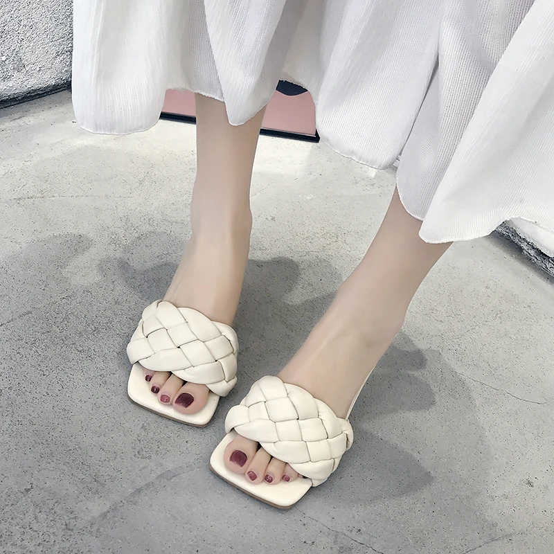 2021 Luxury Slides Women 7cm High Heels Mules Fetish Summer Sandals Low Heels Slippers Prom Platform Stripper Blue Fashion Shoes
2021 Luxury Slides Women 7cm High Heels Mules Fetish Summer Sandals Low Heels Slippers Prom Platform Stripper Blue Fashion Shoes