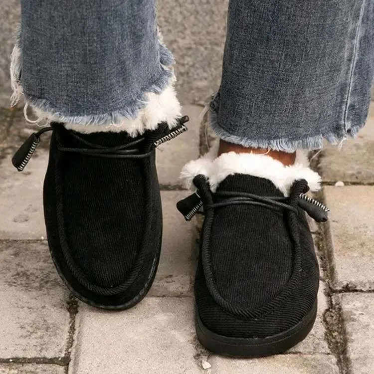 Large size snow boots women's winter style cotton shoes plus velvet warm women shoes fashion casual low-top platform women boots
Large size snow boots women's winter style cotton shoes plus velvet warm women shoes fashion casual low-top platform women boots