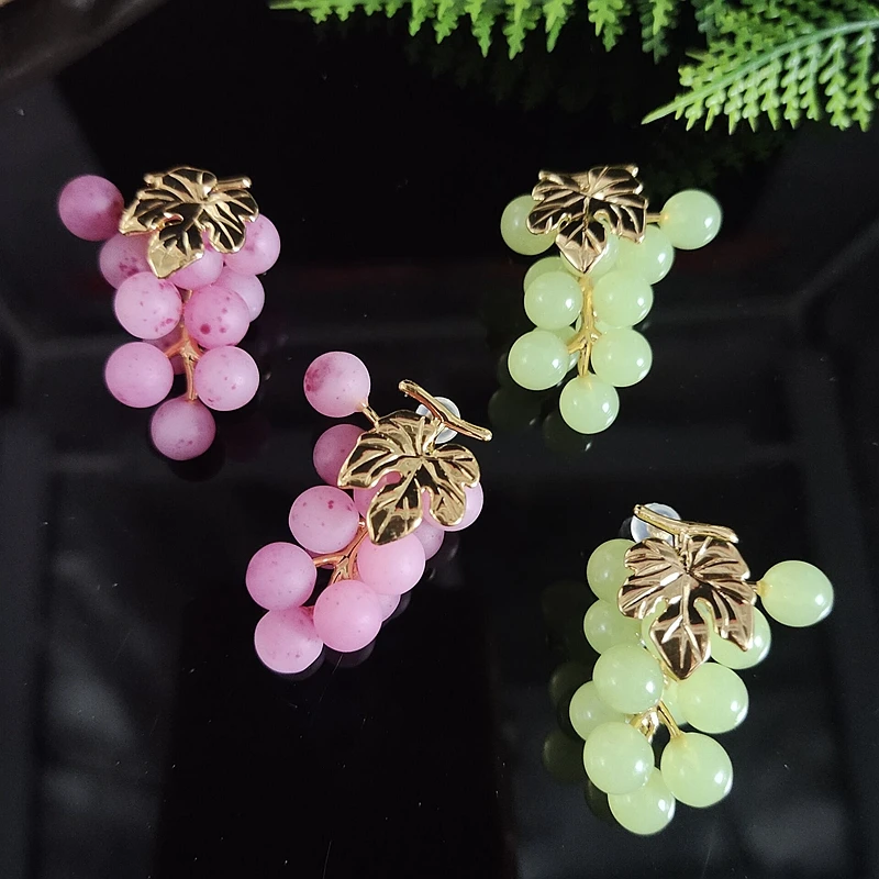 Cute Grape Drop Earrings S925 Silver Needles Heavy Craft Hand Made Crystal Clear Fruit Earrings Fine Jewelry
Cute Grape Drop Earrings S925 Silver Needles Heavy Craft Hand Made Crystal Clear Fruit Earrings Fine Jewelry