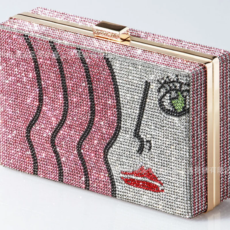 Fashion Luxury Full Diamond Sea Female Dinner Bag Wedding Party Evening Dress Clutch Bag Elegant Design Ladies Small Square Bag
Fashion Luxury Full Diamond Sea Female Dinner Bag Wedding Party Evening Dress Clutch Bag Elegant Design Ladies Small Square Bag