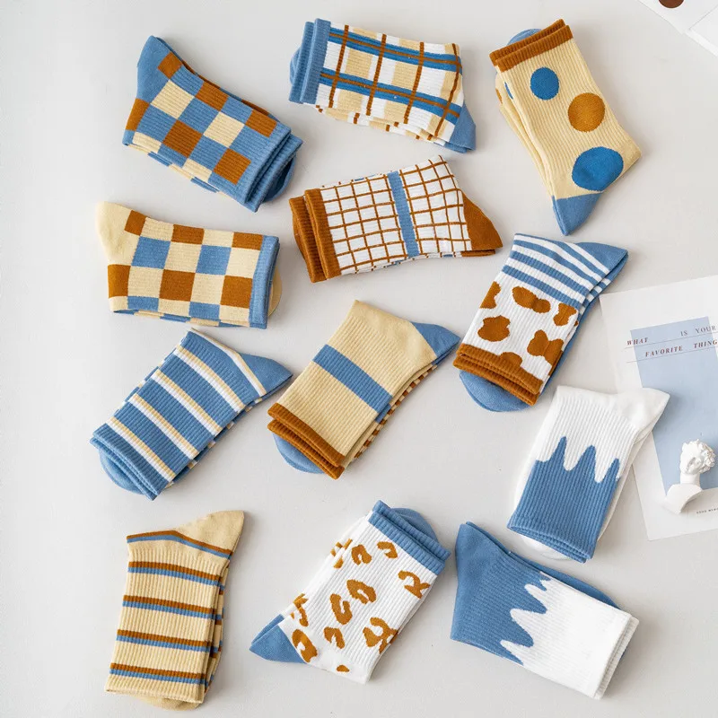 Модные Хлопковые женские носки Slouch, в японском стиле, Синие Клетчатые полосатые смешные носки, женские корейские милые длинные носки 
Модные Хлопковые женские носки Slouch, в японском стиле, Синие Клетчатые полосатые смешные носки, женские корейские милые длинные носки