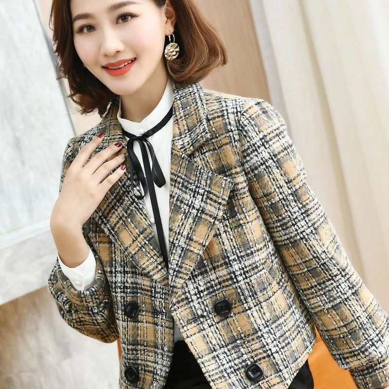 Elegant Temperament Loose Coat Spring Autumn Plaid Short Jacket Women 2021 Korea Loose Double Breasted Office Ladies Outwear Top
Elegant Temperament Loose Coat Spring Autumn Plaid Short Jacket Women 2021 Korea Loose Double Breasted Office Ladies Outwear Top