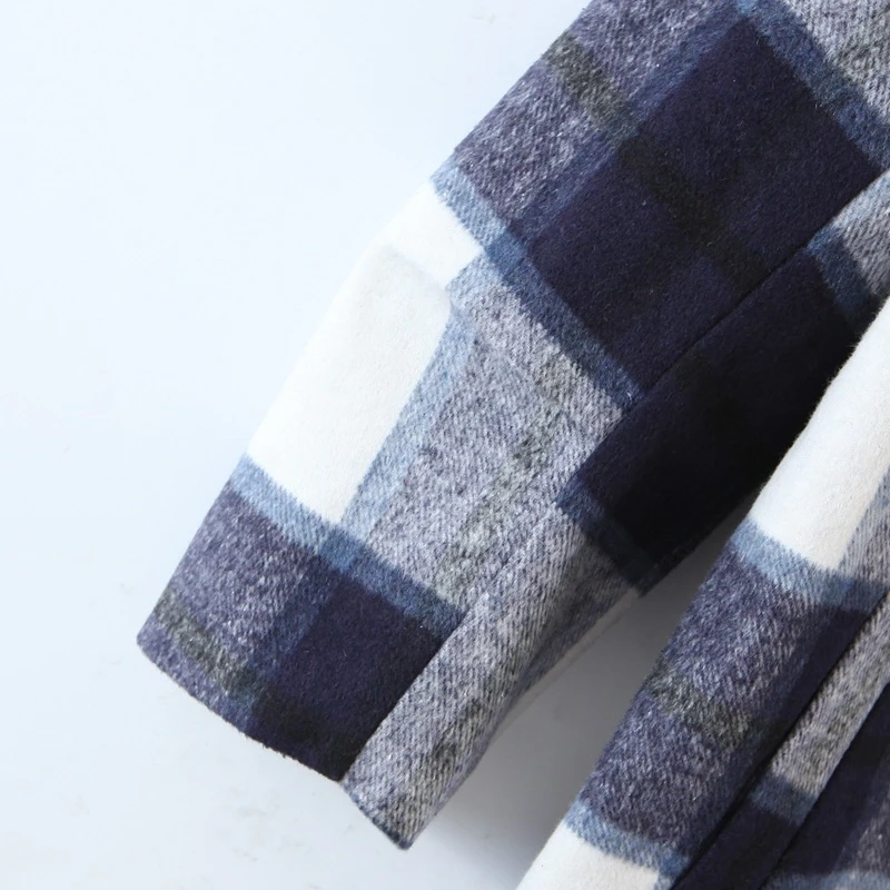YOSIBCD Women 2021 Fashion Single Breasted Plaid Woolen Coat Vintage Long Sleeve Pockets Female Outerwear Chic Overcoat
YOSIBCD Women 2021 Fashion Single Breasted Plaid Woolen Coat Vintage Long Sleeve Pockets Female Outerwear Chic Overcoat