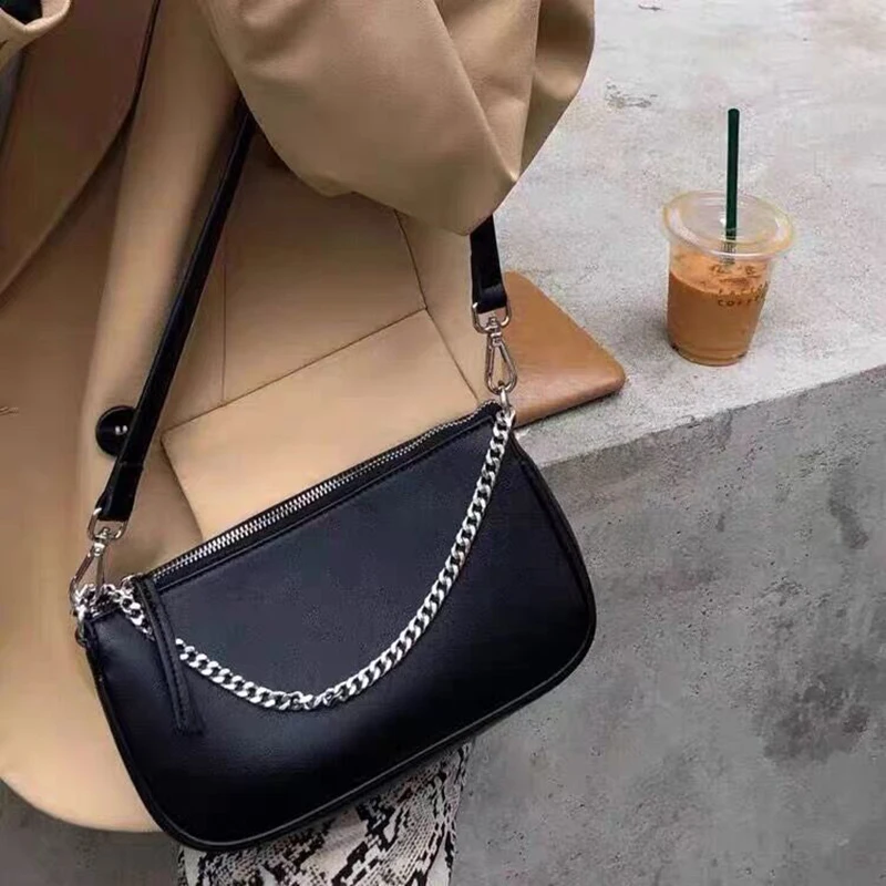 Woman Messenger Bag Ins Super Fire Three-In-One Shoulder Messenger Bag Popular Retro Sweet Cool Handsome Chain Armpit Bag
Woman Messenger Bag Ins Super Fire Three-In-One Shoulder Messenger Bag Popular Retro Sweet Cool Handsome Chain Armpit Bag