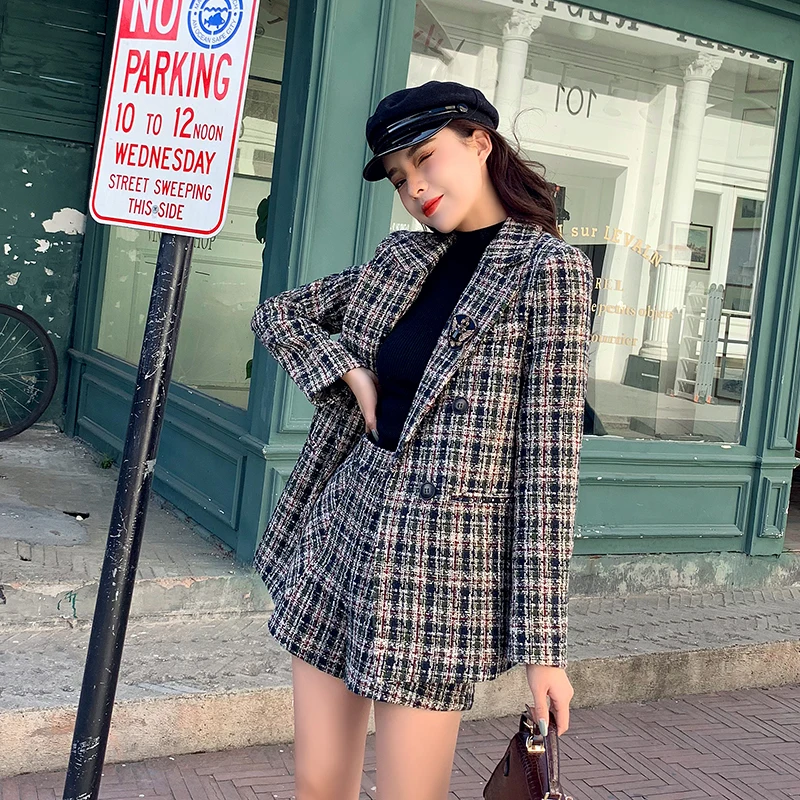 CBAFU autumn winter high quality women blazer shorts suit tweed 2 piece set double breasted jacket plaid woolen short set P730
CBAFU autumn winter high quality women blazer shorts suit tweed 2 piece set double breasted jacket plaid woolen short set P730