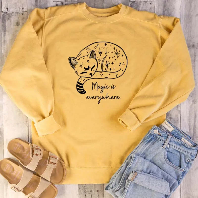 Пуловер женский в готическом стиле с изображением мистического кота
Пуловер женский в готическом стиле с изображением мистического кота