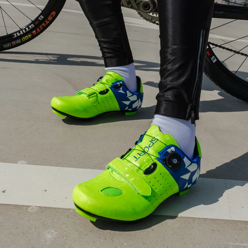 The latest mountain bike shoes with lock and rotating buckle, men's road bike shoes with velcro, rubber-soled road bike shoes
The latest mountain bike shoes with lock and rotating buckle, men's road bike shoes with velcro, rubber-soled road bike shoes