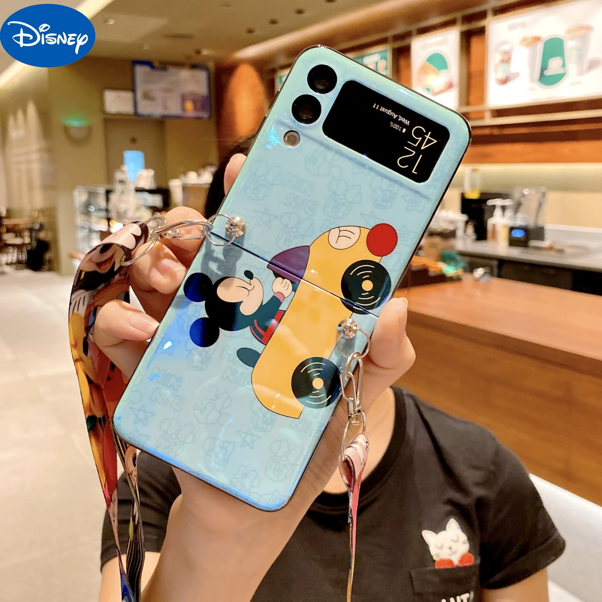 Disney phone case for Samsung Flip3 case phone protection for Samsung F7110 Mickey anti-drop phone cover
Disney phone case for Samsung Flip3 case phone protection for Samsung F7110 Mickey anti-drop phone cover