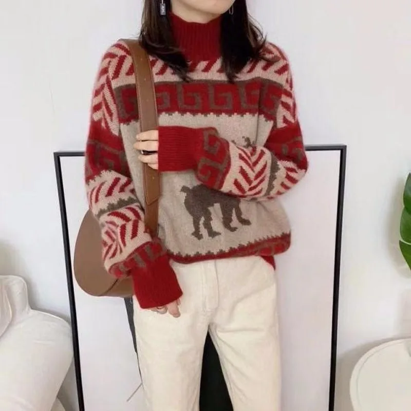 European Station Winter 2021 New European Goods Deer Printed Raccoon Sweater Women Loose Turtleneck Sweater Shirt
European Station Winter 2021 New European Goods Deer Printed Raccoon Sweater Women Loose Turtleneck Sweater Shirt