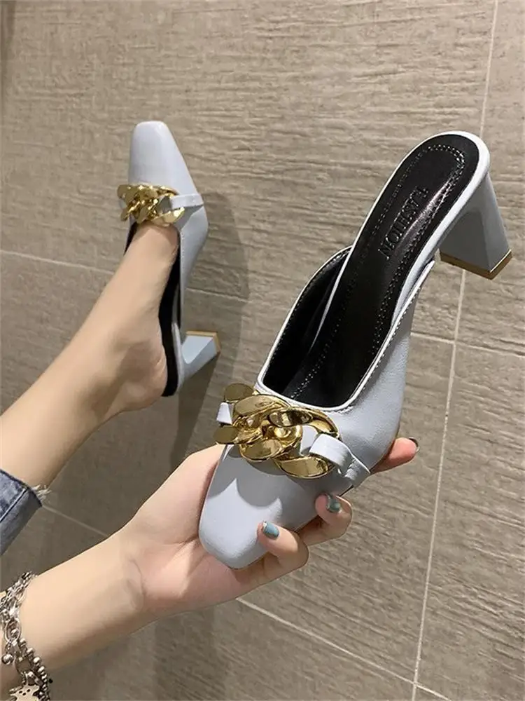 Women's shoes 2021 new Korean version of the chain square toe high-heeled half slippers fashion outer wear Baotou Muller shoes
Women's shoes 2021 new Korean version of the chain square toe high-heeled half slippers fashion outer wear Baotou Muller shoes