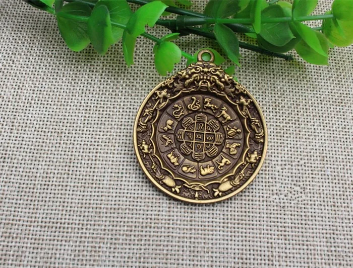 LAOJUNLU Pure Brass Tibetan Ornaments Jiugong Brand Pendant Tibetan Buddhist Implement Pendant
LAOJUNLU Pure Brass Tibetan Ornaments Jiugong Brand Pendant Tibetan Buddhist Implement Pendant