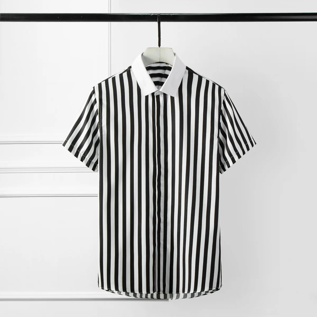 2021 Classic Striped Men Shirt Trend Short Sleeve Mens Dress Shirt Camisa Masculina Mens Shirts Casual Slim Fit Plus Size 4XL
2021 Classic Striped Men Shirt Trend Short Sleeve Mens Dress Shirt Camisa Masculina Mens Shirts Casual Slim Fit Plus Size 4XL