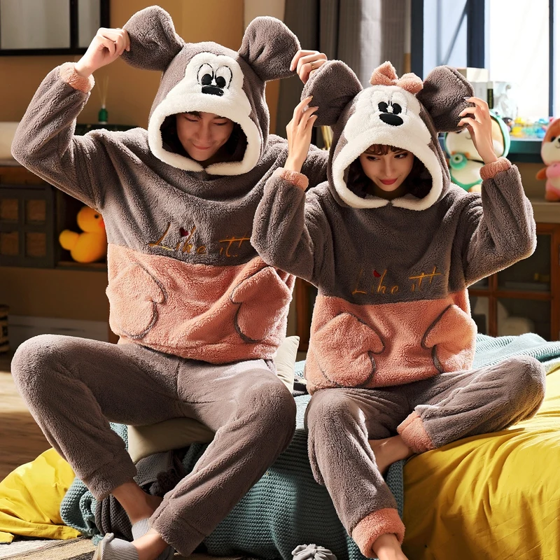 Winter Couple Pajamas Velvet Thicken Hooded Pajamas Set Unisex Adult Sleepwear Cute Cartoon Flannel Warm Femme Home Clothes 
Winter Couple Pajamas Velvet Thicken Hooded Pajamas Set Unisex Adult Sleepwear Cute Cartoon Flannel Warm Femme Home Clothes