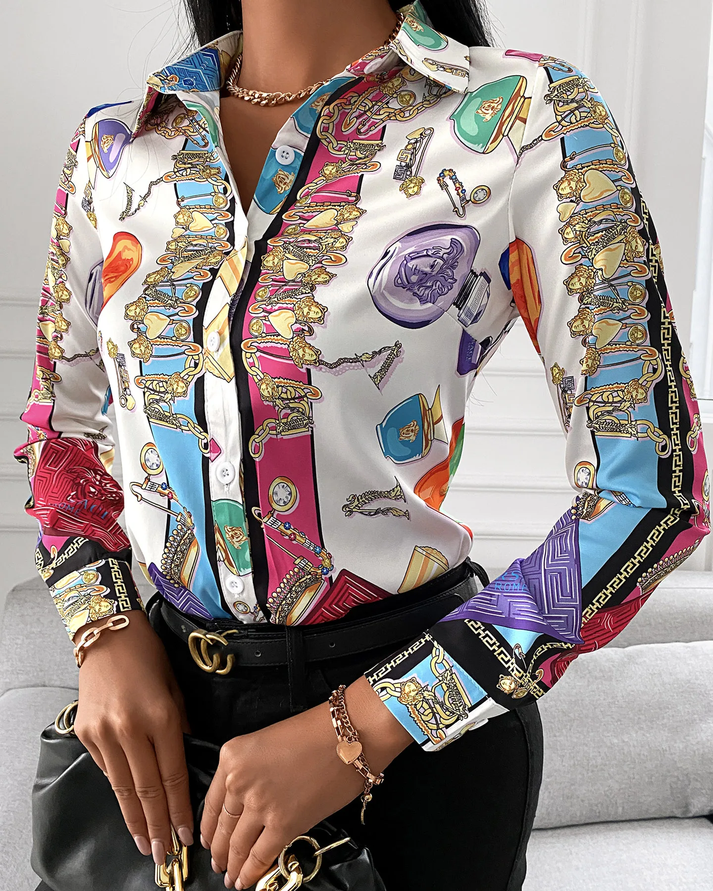 Fashion Trend Women Slim V-neck Shirt Contrast Color Long-sleeved Top High-waist Tight-fitting Printing Shirts Women 2021
Fashion Trend Women Slim V-neck Shirt Contrast Color Long-sleeved Top High-waist Tight-fitting Printing Shirts Women 2021