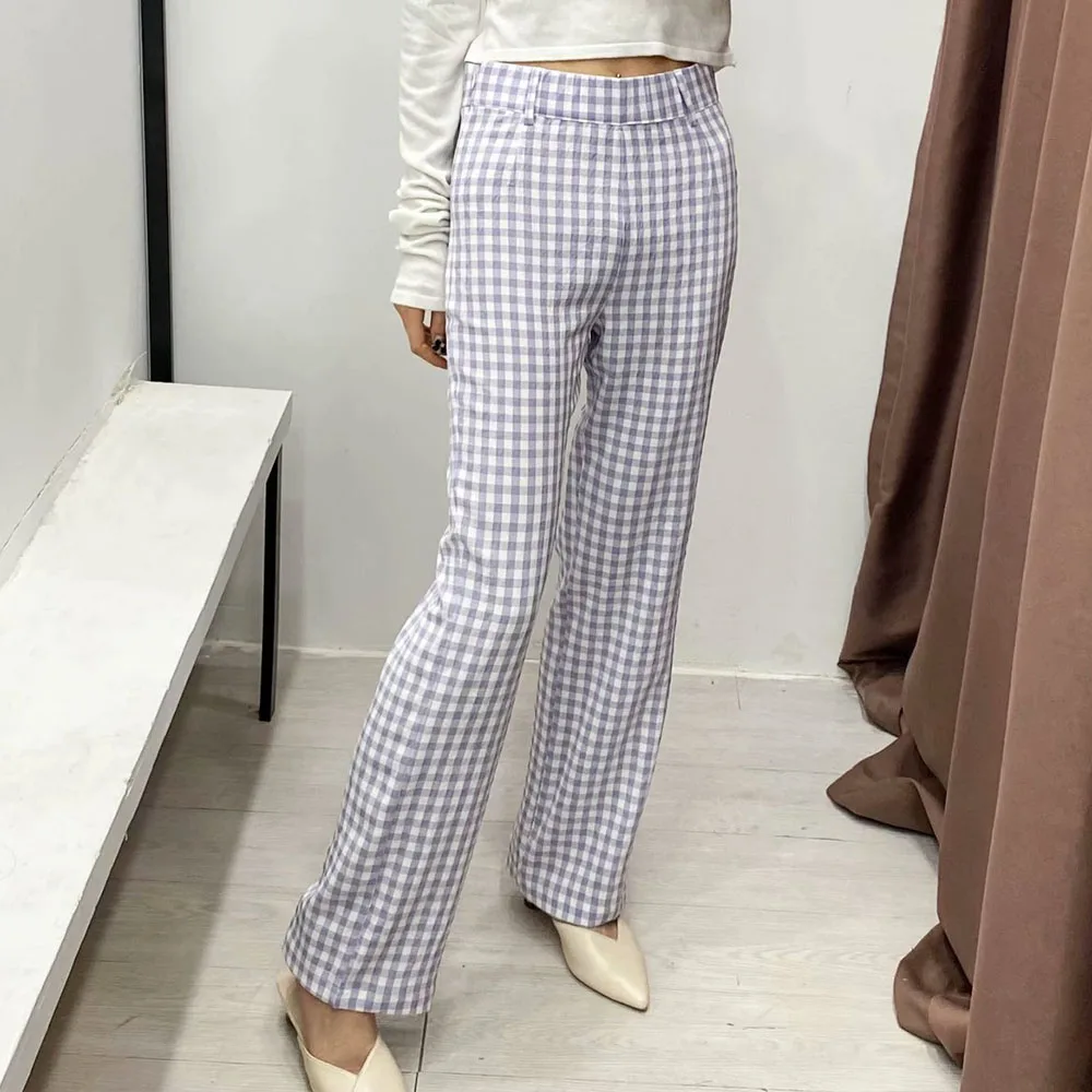 DiYiG WOMAN 2021 summer new women's clothing fashion all-match high waist Plaid casual straight pants
DiYiG WOMAN 2021 summer new women's clothing fashion all-match high waist Plaid casual straight pants