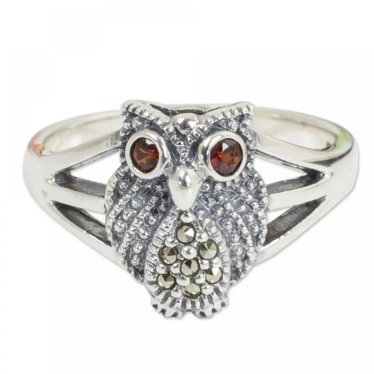Vintage Women Metal Silver Color Hollow Ring Red Eye Owl Animal Shape Casual Party Finger Ring Jewelry Festival Gift
Vintage Women Metal Silver Color Hollow Ring Red Eye Owl Animal Shape Casual Party Finger Ring Jewelry Festival Gift