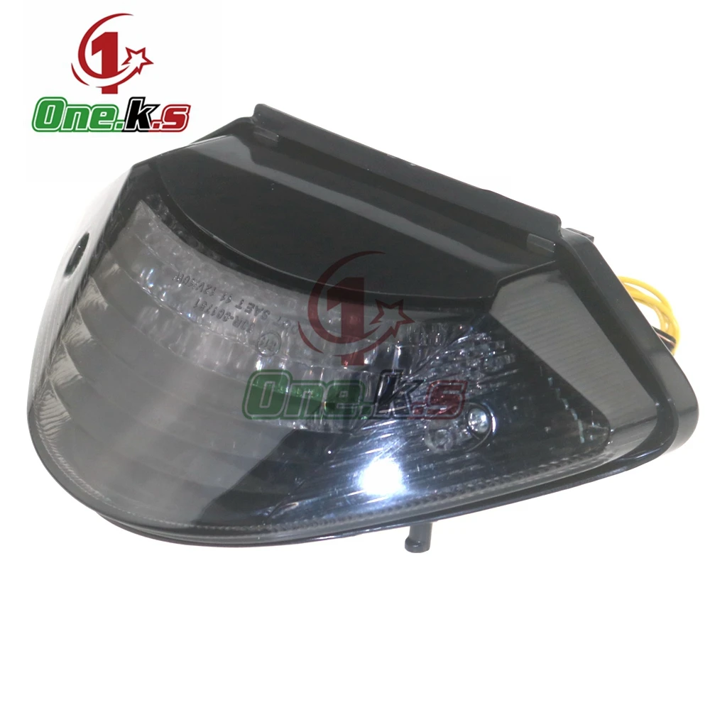 Motorcycle accessories For HONDA CB600 / CB900 599 919 2002-2007 LED rear taillight integrated turn signal function Brake light
Motorcycle accessories For HONDA CB600 / CB900 599 919 2002-2007 LED rear taillight integrated turn signal function Brake light
