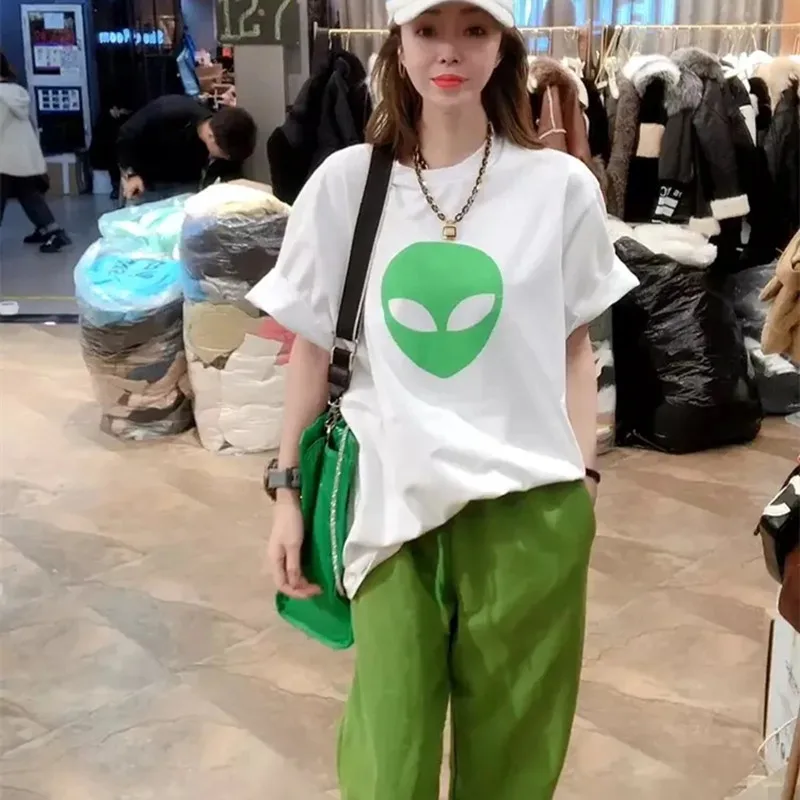 2021 New Fashion Men And Women Couples Luxury Printed Cotton T-shirt Female Summer Casual Brand Letters Short-Sleeved Shirt
2021 New Fashion Men And Women Couples Luxury Printed Cotton T-shirt Female Summer Casual Brand Letters Short-Sleeved Shirt