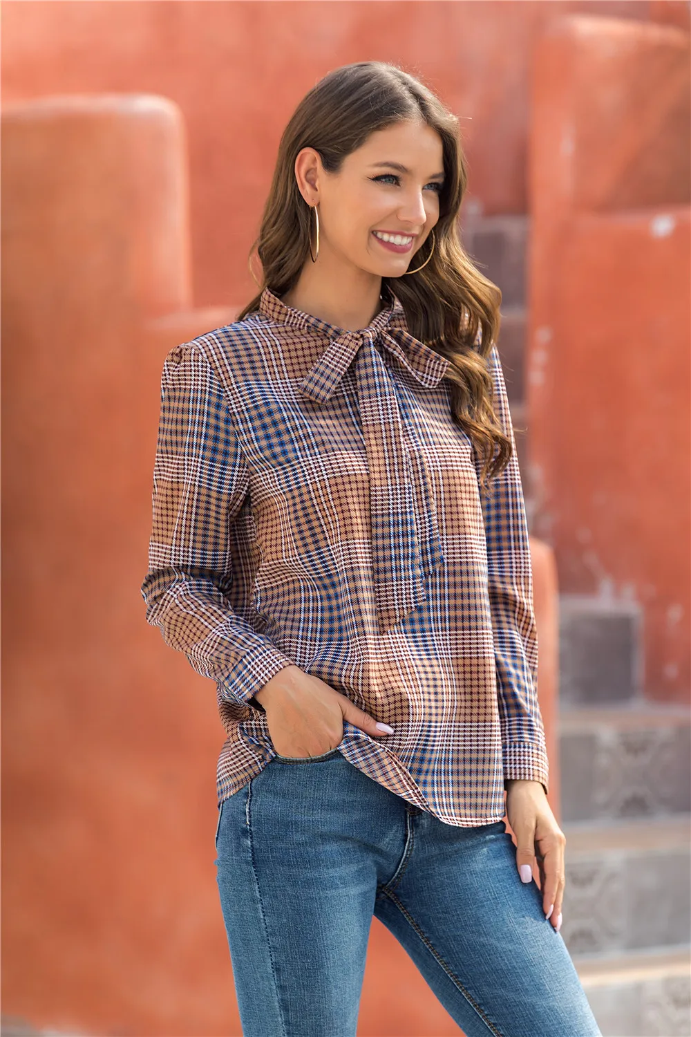 2020 New Spring Summer Bow Tie Collar Long Sleeve Lattice Women Plaid Shirts Office Work OL Plaid Tunic Women Blouse Shirts
2020 New Spring Summer Bow Tie Collar Long Sleeve Lattice Women Plaid Shirts Office Work OL Plaid Tunic Women Blouse Shirts