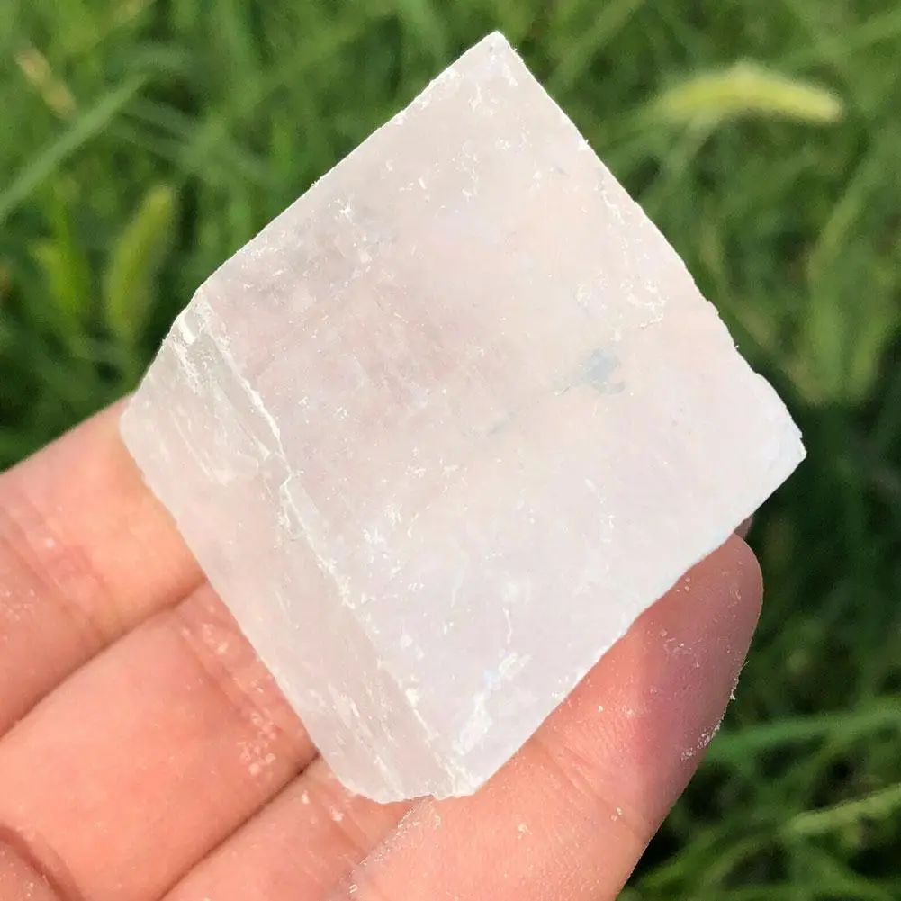 100g Natural Transparent White Optical Calcite Mineral Specimen Home Crystal Quartz Minerals Decoration Healing Stones Ston T7b0 
100g Natural Transparent White Optical Calcite Mineral Specimen Home Crystal Quartz Minerals Decoration Healing Stones Ston T7b0