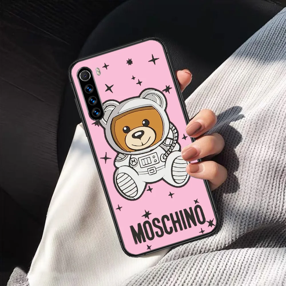 Italian Cute Bear Luxury Brand Phone Case Cover Hull For XIAOMI Redmi 7 7a 8 8a 9 9a NOTE 6 7 8 8t 9 9s Pro Max 4X black Shell
Italian Cute Bear Luxury Brand Phone Case Cover Hull For XIAOMI Redmi 7 7a 8 8a 9 9a NOTE 6 7 8 8t 9 9s Pro Max 4X black Shell