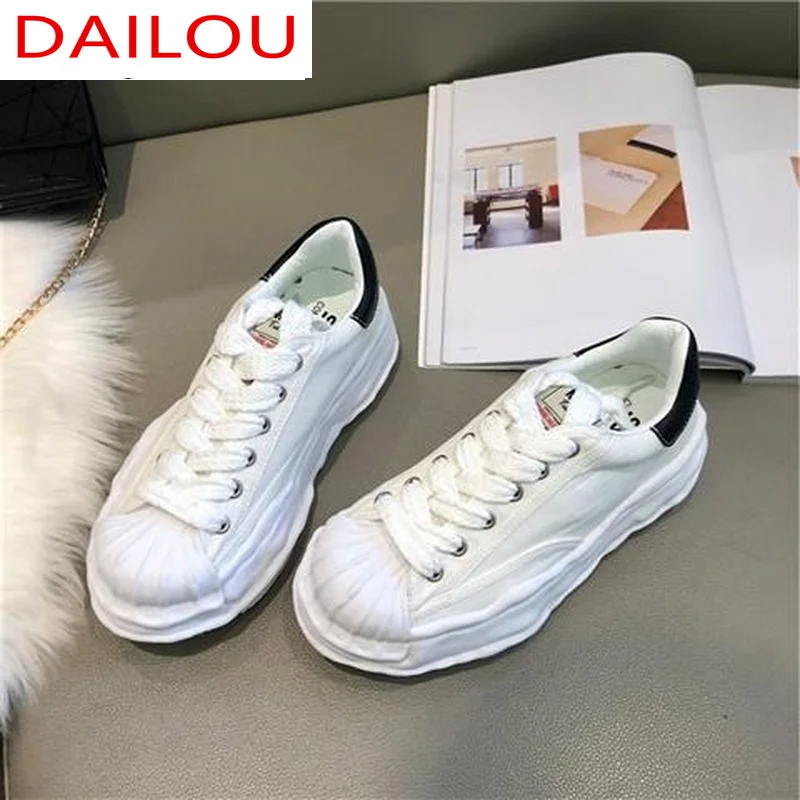 New Women's Casual Lace-up Sneakers Women's Platform Canvas Shoes 2021 Spring Women's Comfortable Platform Vulcanized Shoes
New Women's Casual Lace-up Sneakers Women's Platform Canvas Shoes 2021 Spring Women's Comfortable Platform Vulcanized Shoes