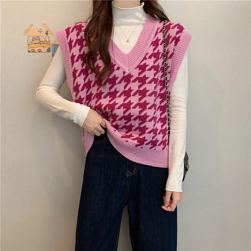 Houndstooth Knitted Waistcoat Women Sweater Vest Winter Autumn Casual Female Plaid V Neck Sleeveless Jacket Tops T3342
Houndstooth Knitted Waistcoat Women Sweater Vest Winter Autumn Casual Female Plaid V Neck Sleeveless Jacket Tops T3342