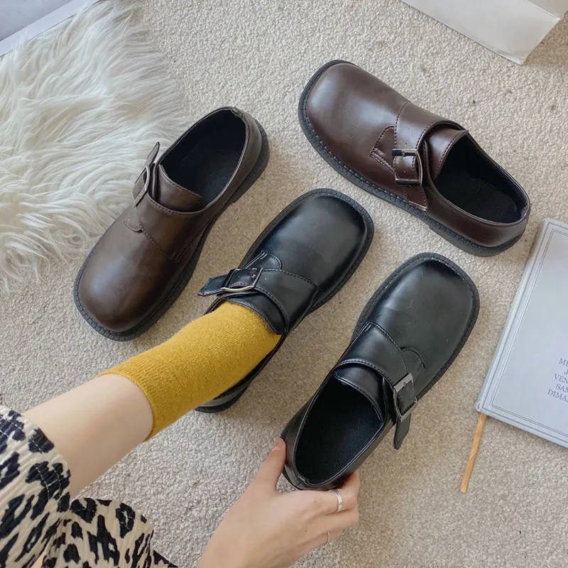 Womens Derby Shoes Buckle Strap All-Match Female Footwear Low Heels Leather New Nurse Dress Cotton Fabric Rome Basic Mary Janes
Womens Derby Shoes Buckle Strap All-Match Female Footwear Low Heels Leather New Nurse Dress Cotton Fabric Rome Basic Mary Janes