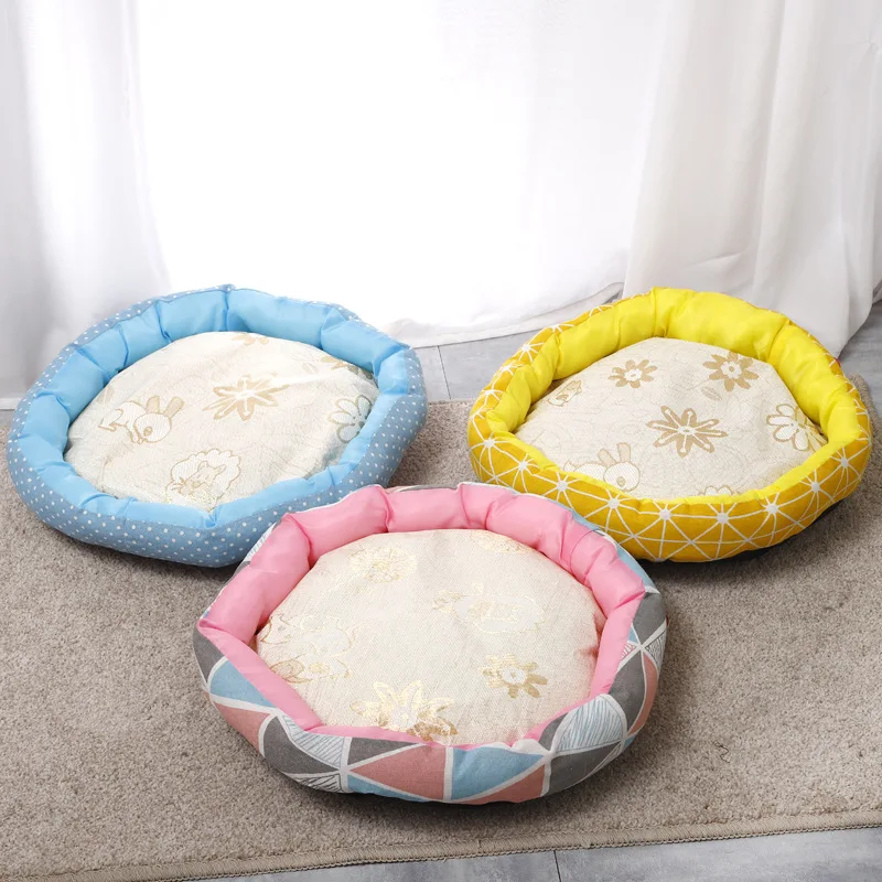 New style lamb velvet simple wind cat cushion cat nest canvas nest summer pet nest
New style lamb velvet simple wind cat cushion cat nest canvas nest summer pet nest