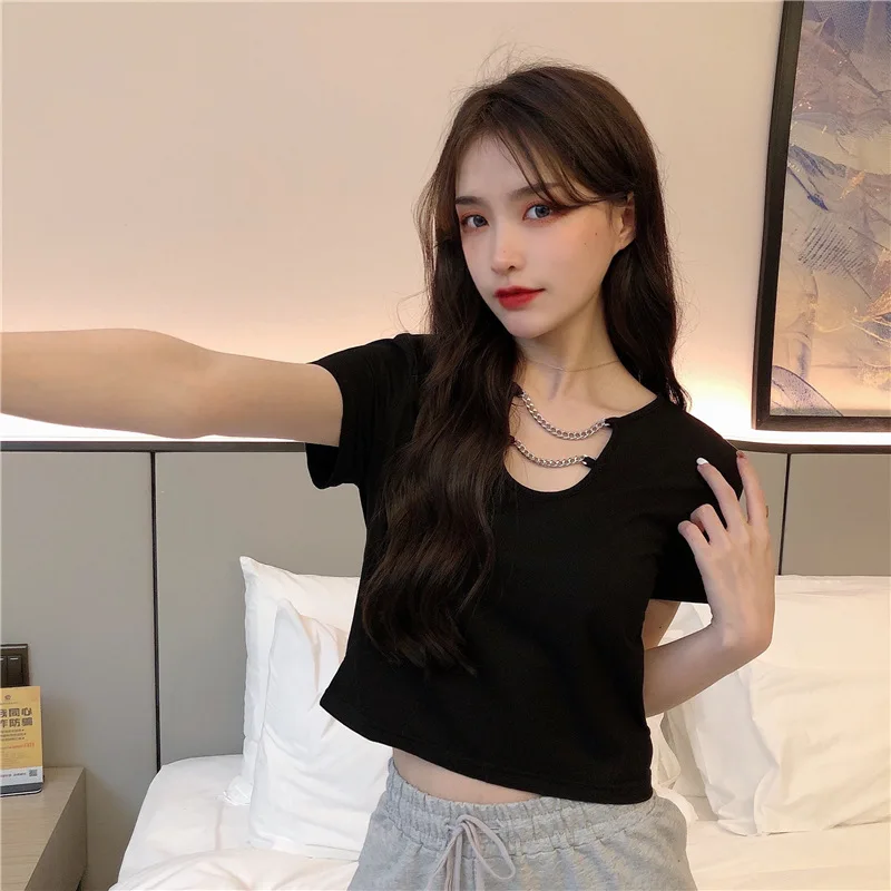 Short-sleeved T-shirt 2021 New Female Summer Design Sense Niche Chain Decoration Slim Short White Top Trend
Short-sleeved T-shirt 2021 New Female Summer Design Sense Niche Chain Decoration Slim Short White Top Trend