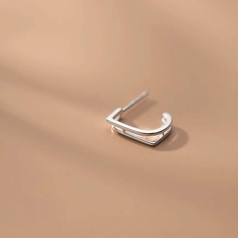 PONYKISS Trendy S925 Sterling Silver Double layer curved line geometric Hollow Stud Earrings Women Party Fine Jewelry Accessory
PONYKISS Trendy S925 Sterling Silver Double layer curved line geometric Hollow Stud Earrings Women Party Fine Jewelry Accessory