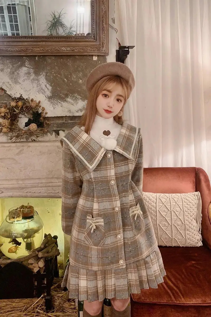 Princess sweet lolita coat BOBON21 Navy collar, gold wool, waist down and thin coat C1964
Princess sweet lolita coat BOBON21 Navy collar, gold wool, waist down and thin coat C1964