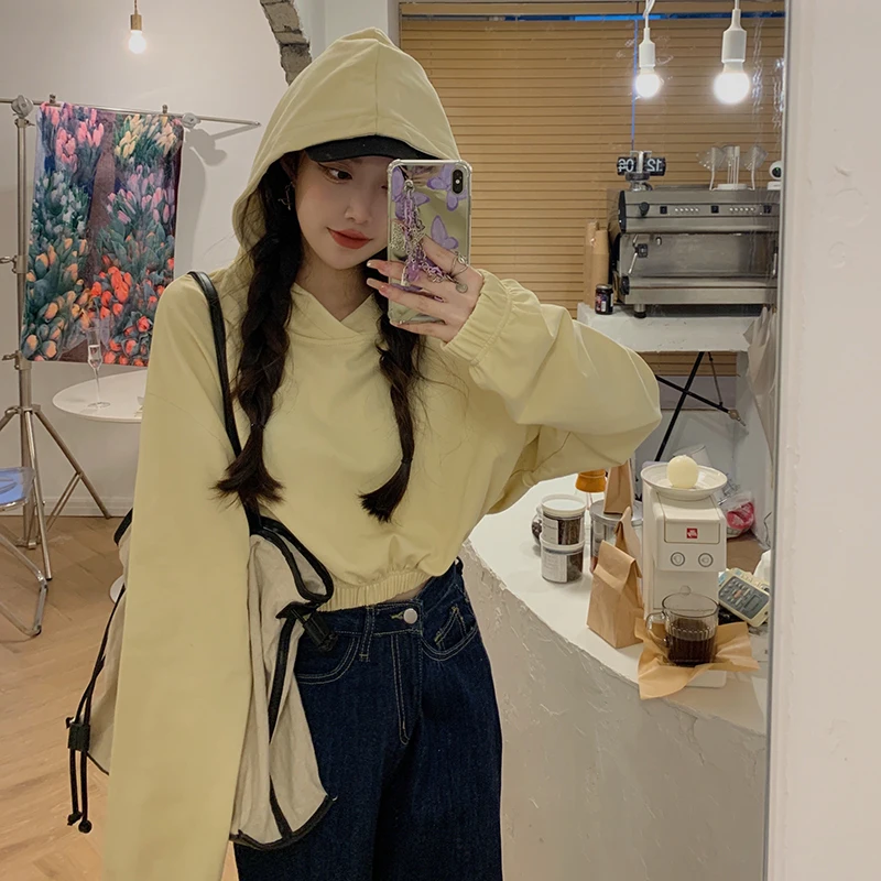 Autumn And Winter New Ins Fashion Simple Hooded Slim Short Section Comfortable Little Sexy Women Thin Stretch Sweater
Autumn And Winter New Ins Fashion Simple Hooded Slim Short Section Comfortable Little Sexy Women Thin Stretch Sweater