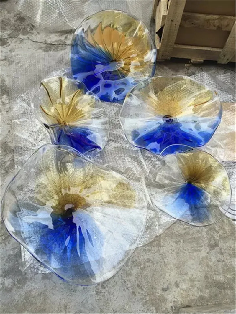 Flower Designed Blown Glass wall plates European Style Customized Blown Murano glass wall lamps
Flower Designed Blown Glass wall plates European Style Customized Blown Murano glass wall lamps
