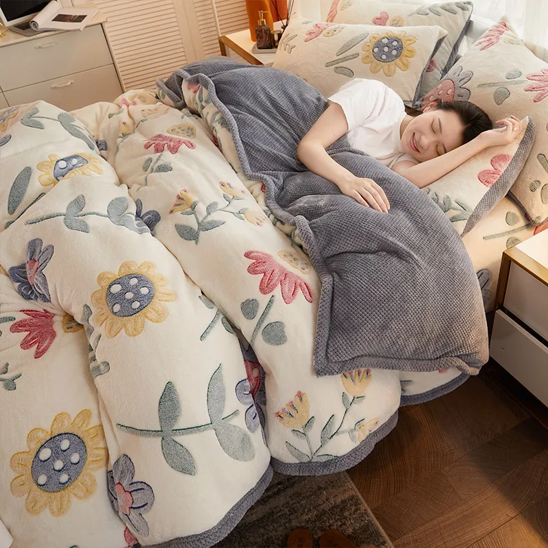 Thickened Fleece Four-Piece Set Winter Double-Sided with Velvet Warm Milk Fiber Quilt Cover Coral Flannel Bed Sheet Fitted Sheet
Thickened Fleece Four-Piece Set Winter Double-Sided with Velvet Warm Milk Fiber Quilt Cover Coral Flannel Bed Sheet Fitted Sheet