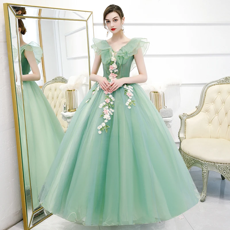 Quinceanera Dress 2022 New Elegant V-neck Party Prom Ball Gown Sweet Flower Vintage Quinceanera Dresses Plus Size
Quinceanera Dress 2022 New Elegant V-neck Party Prom Ball Gown Sweet Flower Vintage Quinceanera Dresses Plus Size