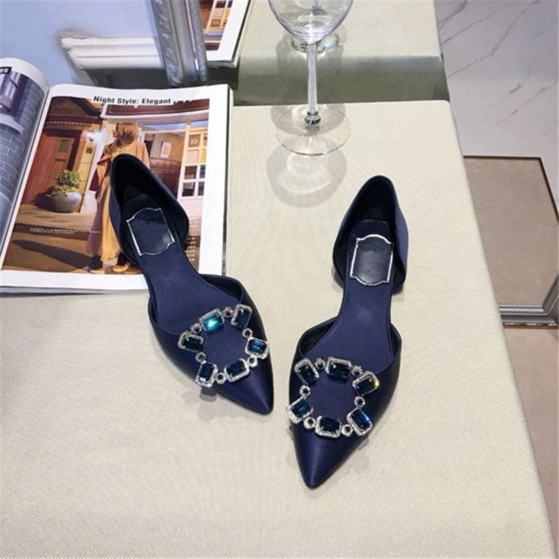 Colorful Crystal Women Loafers Fashion Slik Flats for Women Boat Shoes Brand Ladies Flats High Quality Women Single Shoes 2021
Colorful Crystal Women Loafers Fashion Slik Flats for Women Boat Shoes Brand Ladies Flats High Quality Women Single Shoes 2021