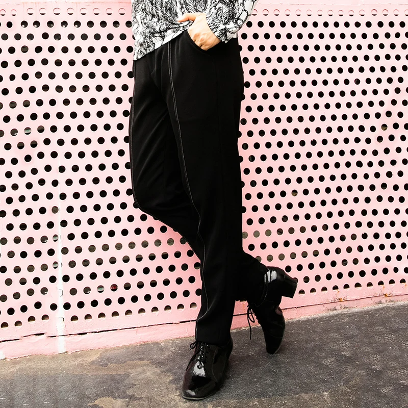 2020 Latin Dance Pants Men'S Black Trousers Competition Clothes New Ballroom Dancing Pants Samba Latin Practice Clothes DN7038
2020 Latin Dance Pants Men'S Black Trousers Competition Clothes New Ballroom Dancing Pants Samba Latin Practice Clothes DN7038