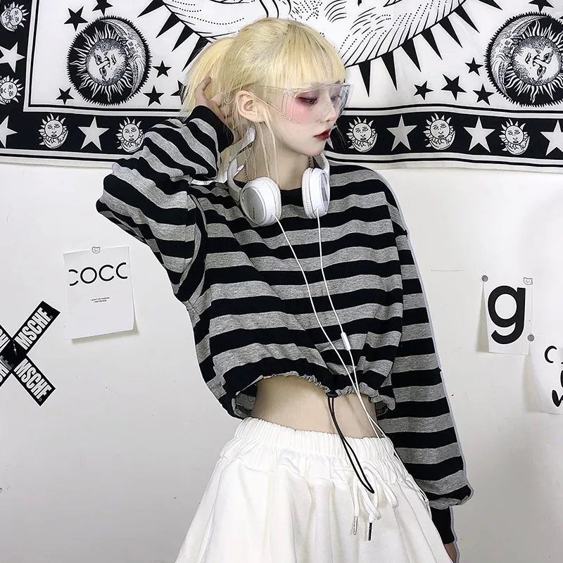 Sakurada Kawashima Ins Korean Style Hong Kong Style Hot Girl Loose Short Striped T-shirt 2021 Spring New Long Sleeve T-shirt for
Sakurada Kawashima Ins Korean Style Hong Kong Style Hot Girl Loose Short Striped T-shirt 2021 Spring New Long Sleeve T-shirt for