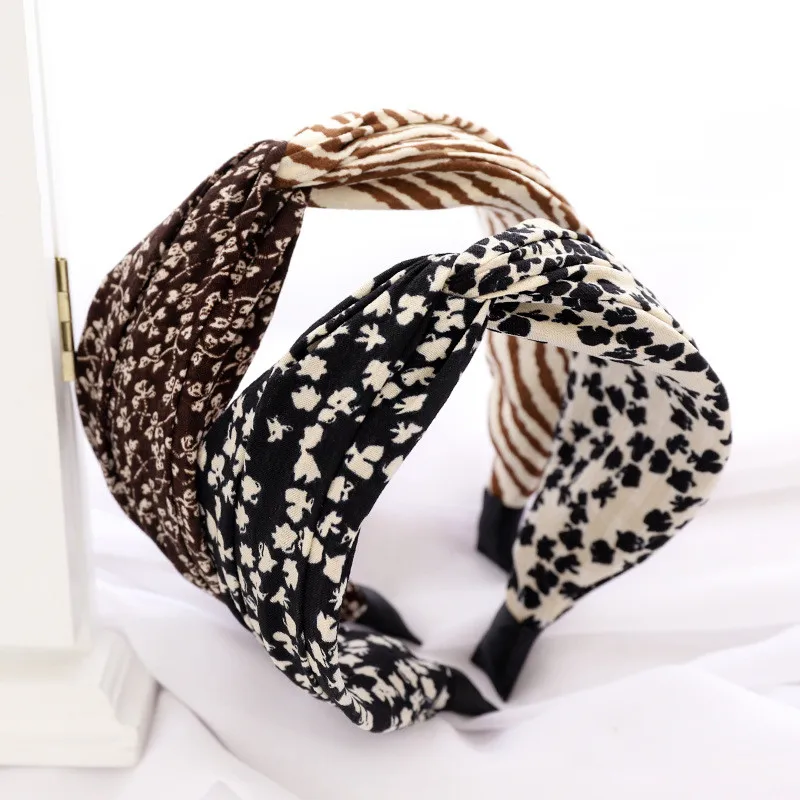 New Fashion Women Hairband Pleated Multi-knot Headband Handmade Headwear Solid Color Turban Hair Accessories
New Fashion Women Hairband Pleated Multi-knot Headband Handmade Headwear Solid Color Turban Hair Accessories