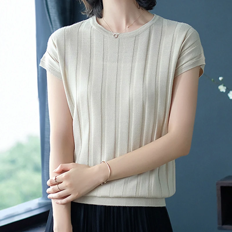 LJSXLS Summer Knitted Short Sleeve Pullovers Top Women Tshirts Solid O-Neck Elasticity Tshirt Green Elegant Female Clothes 2021
LJSXLS Summer Knitted Short Sleeve Pullovers Top Women Tshirts Solid O-Neck Elasticity Tshirt Green Elegant Female Clothes 2021