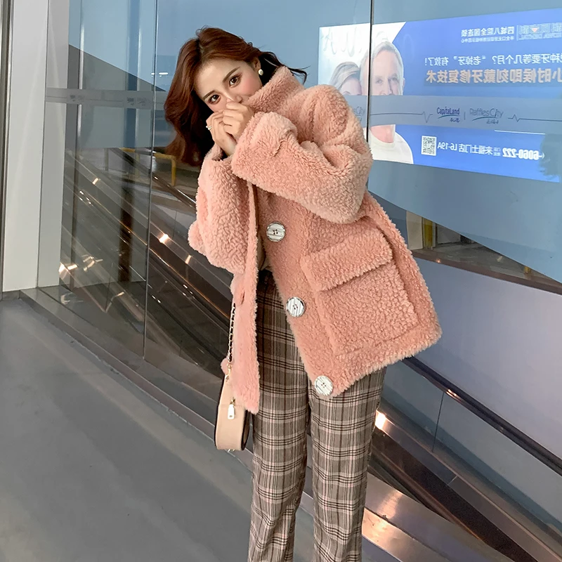 Women 2020 Autumn Winter Natural Sheep Wool Coat Female Real Sheep Shearling Fur Jacket Fashion One Fur Overcoat Outwear L844
Women 2020 Autumn Winter Natural Sheep Wool Coat Female Real Sheep Shearling Fur Jacket Fashion One Fur Overcoat Outwear L844