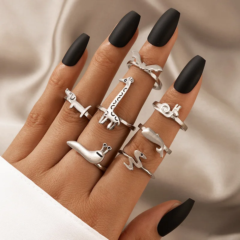 7Pcs Cute Vintage Animal Rings Set for Women Bat Giraffe Snail Puppy Dolphin Finger Ring Punk Goth Accessories Jewelry Sets Gift
7Pcs Cute Vintage Animal Rings Set for Women Bat Giraffe Snail Puppy Dolphin Finger Ring Punk Goth Accessories Jewelry Sets Gift