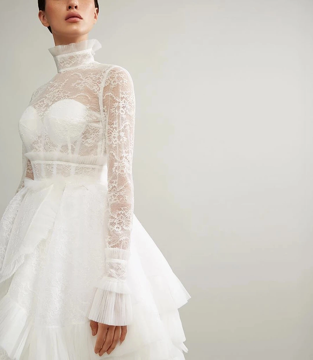 Vintage White Lace High Low Prom Dresses High Neck Long Sleeves Ruffled Short Bride Dress Party Gowns Customize Event Gala Dress
Vintage White Lace High Low Prom Dresses High Neck Long Sleeves Ruffled Short Bride Dress Party Gowns Customize Event Gala Dress