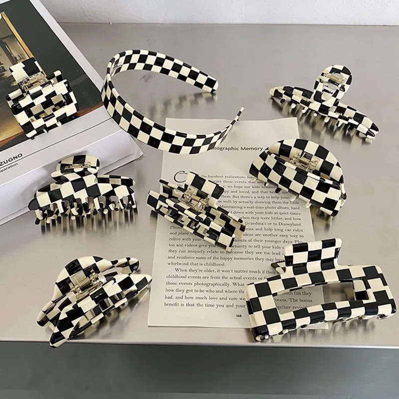 Boutique Black And White Checkerboard Acetate Hair Claws Catch Shark Clip Fashion Hair Accessories Women Cute Hairpins Headband
Boutique Black And White Checkerboard Acetate Hair Claws Catch Shark Clip Fashion Hair Accessories Women Cute Hairpins Headband