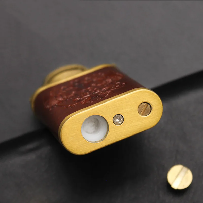 Fast Shipping Portable Kerosene Lighter Vintage Leather Petrol Oil Encendedor Metal Classic Gasoline Fluid Cigarette Lighters
Fast Shipping Portable Kerosene Lighter Vintage Leather Petrol Oil Encendedor Metal Classic Gasoline Fluid Cigarette Lighters