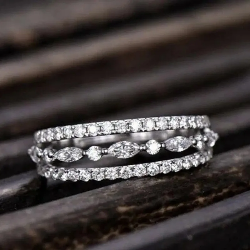 Fashion Classi Fancy Women Finger-rings with Dazzling White Cubic Zirconia Wedding Marriage Party Ring Fashion Jewelry Drop Ship
Fashion Classi Fancy Women Finger-rings with Dazzling White Cubic Zirconia Wedding Marriage Party Ring Fashion Jewelry Drop Ship